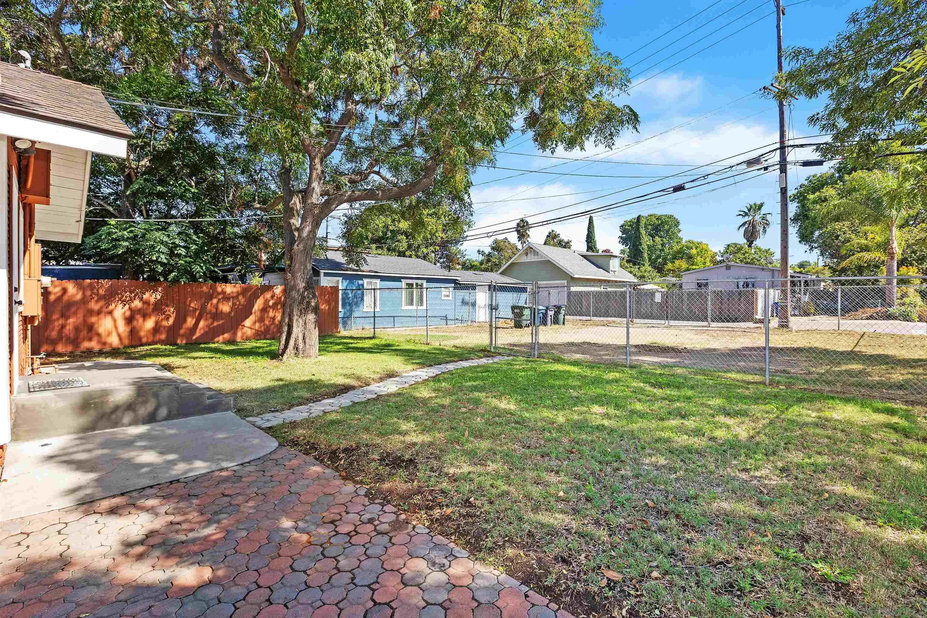 159 W 5th Ave, Escondido