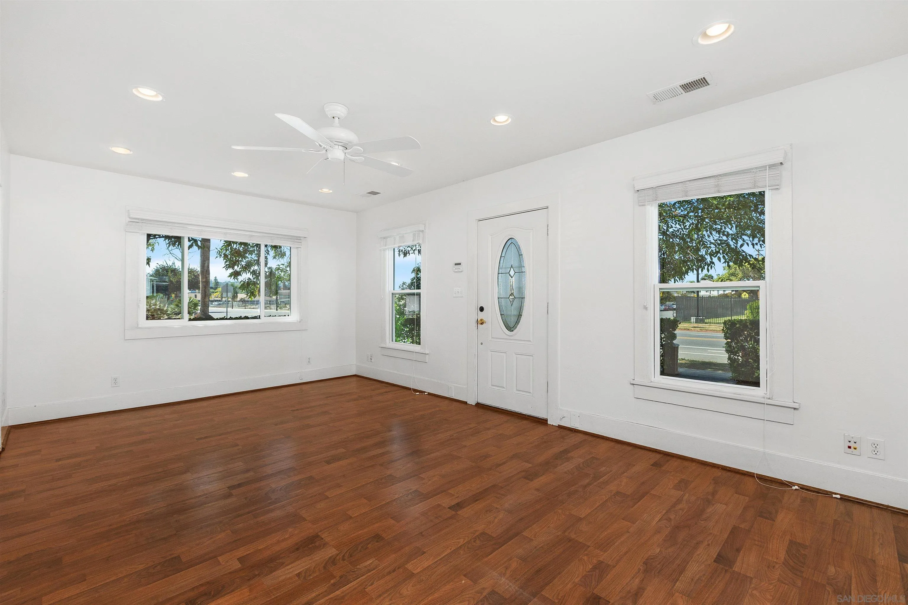 159 W 5th Ave, Escondido