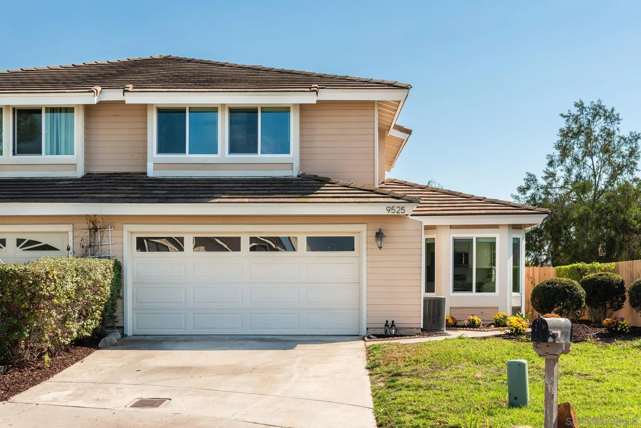 9525 Cedar Hill Ct, San Diego