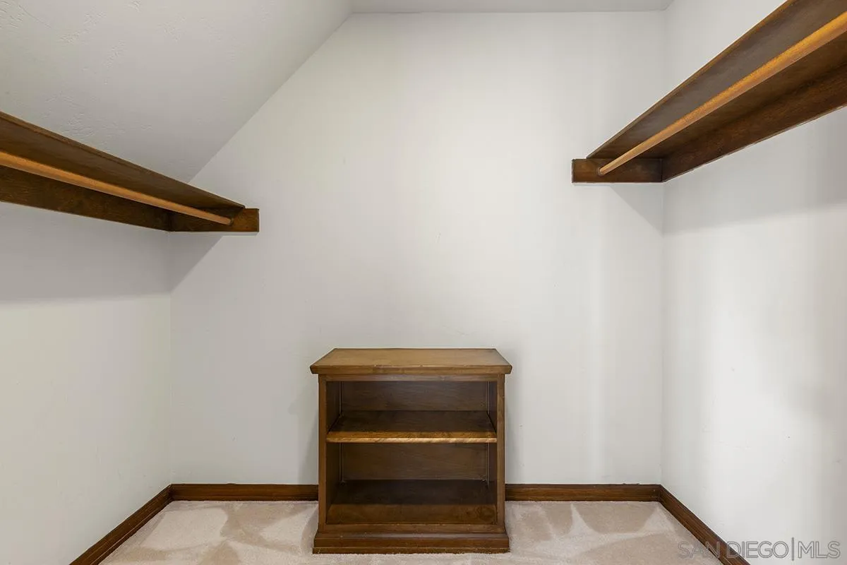 6350 Calle Del Campanario