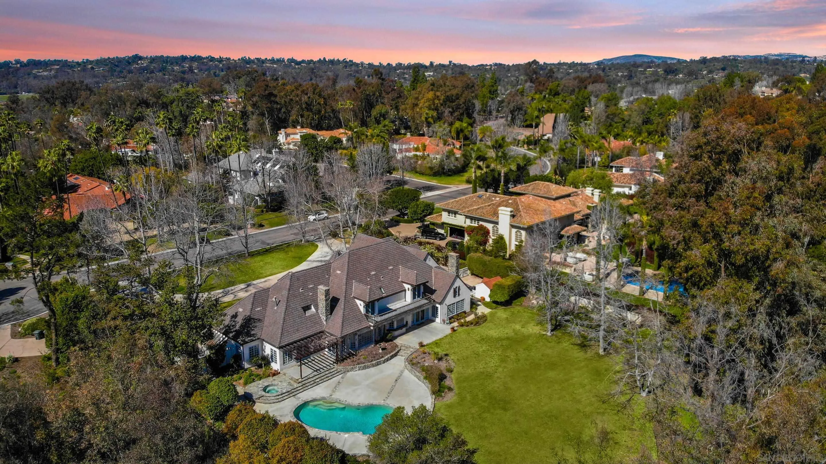 6350 Calle Del Campanario