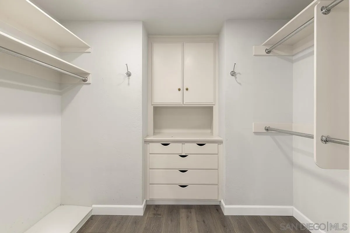 6350 Calle Del Campanario