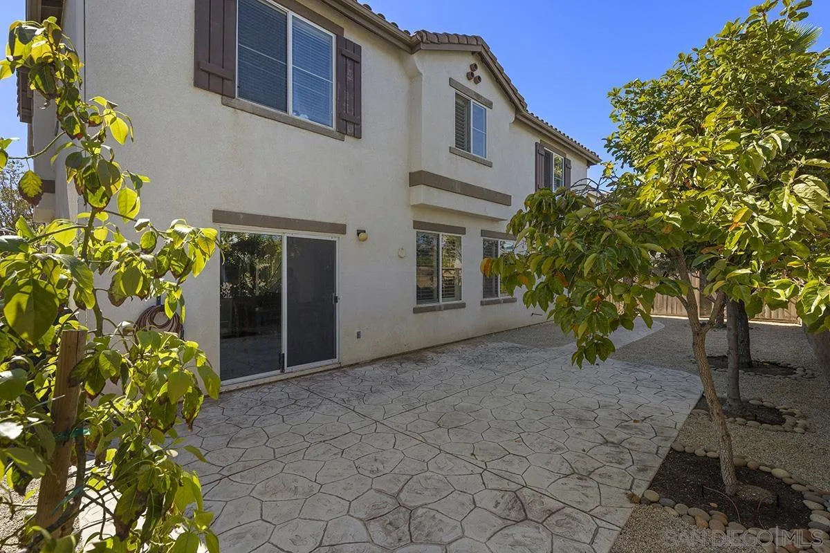 4322 Vista Verde Way