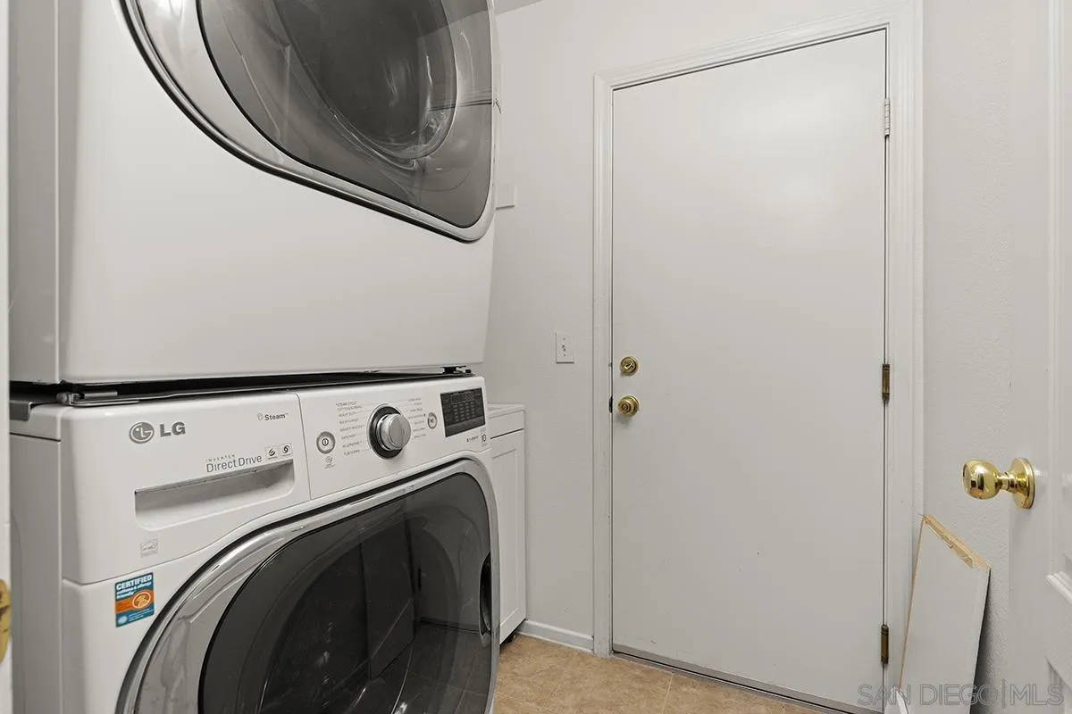 4322 Vista Verde Way