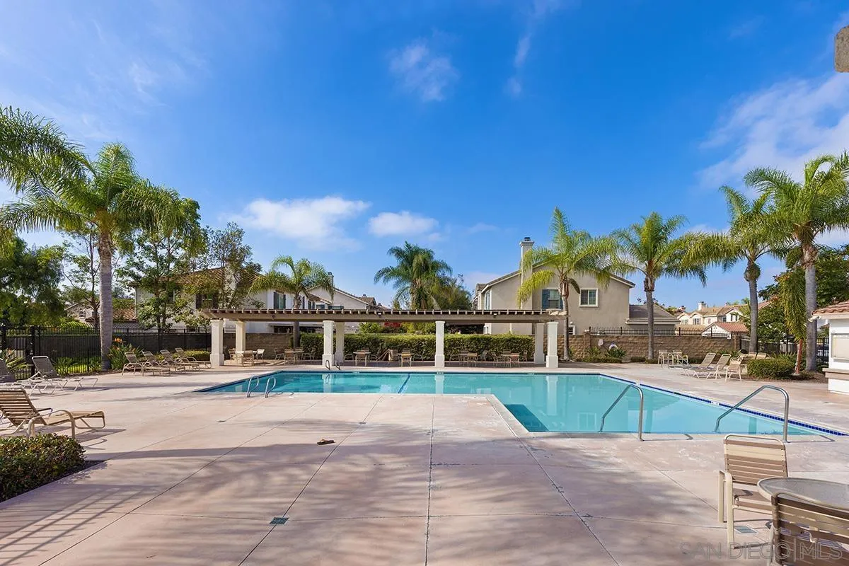 4322 Vista Verde Way