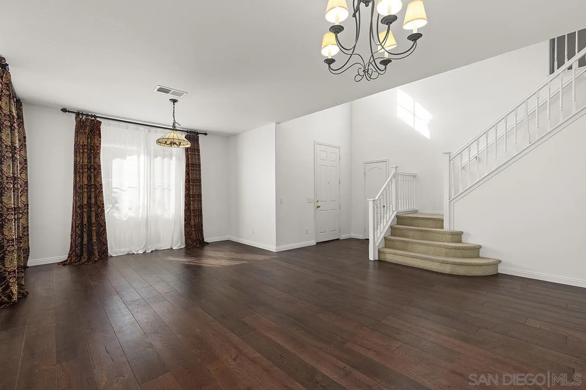 4322 Vista Verde Way