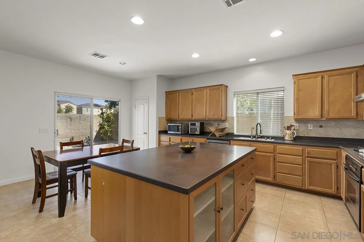 4322 Vista Verde Way