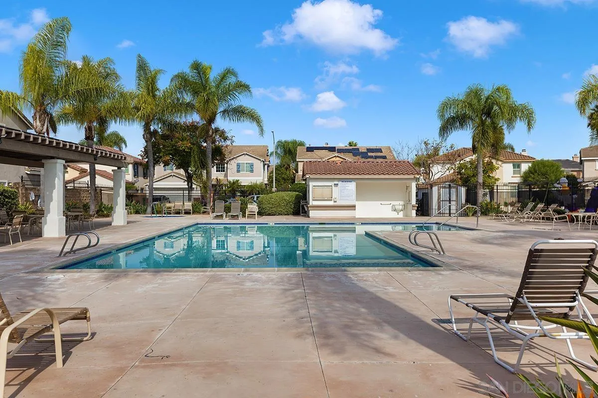 4322 Vista Verde Way