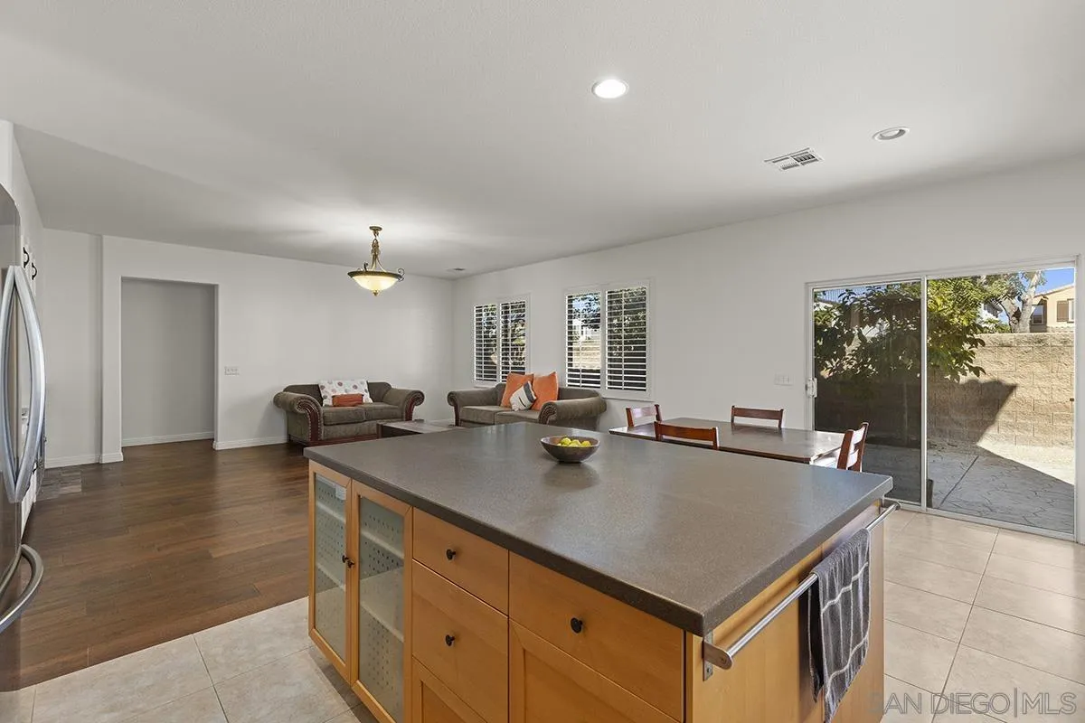 4322 Vista Verde Way