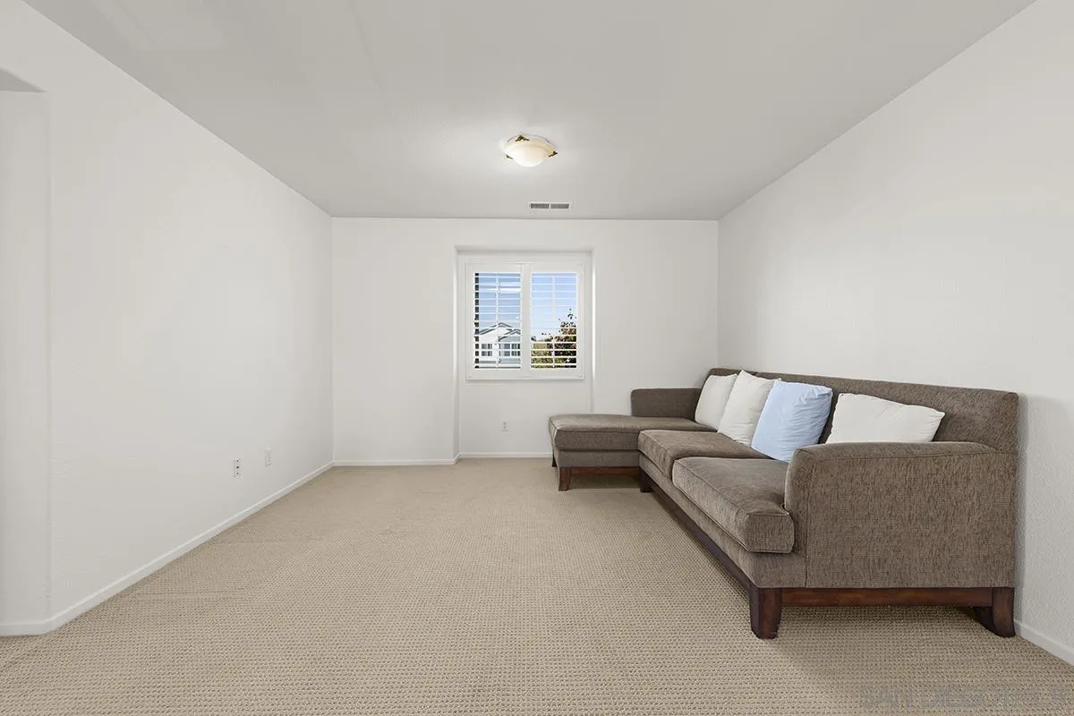 4322 Vista Verde Way