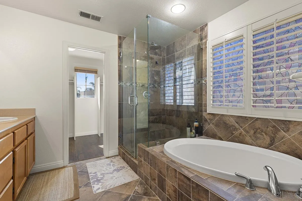 4322 Vista Verde Way