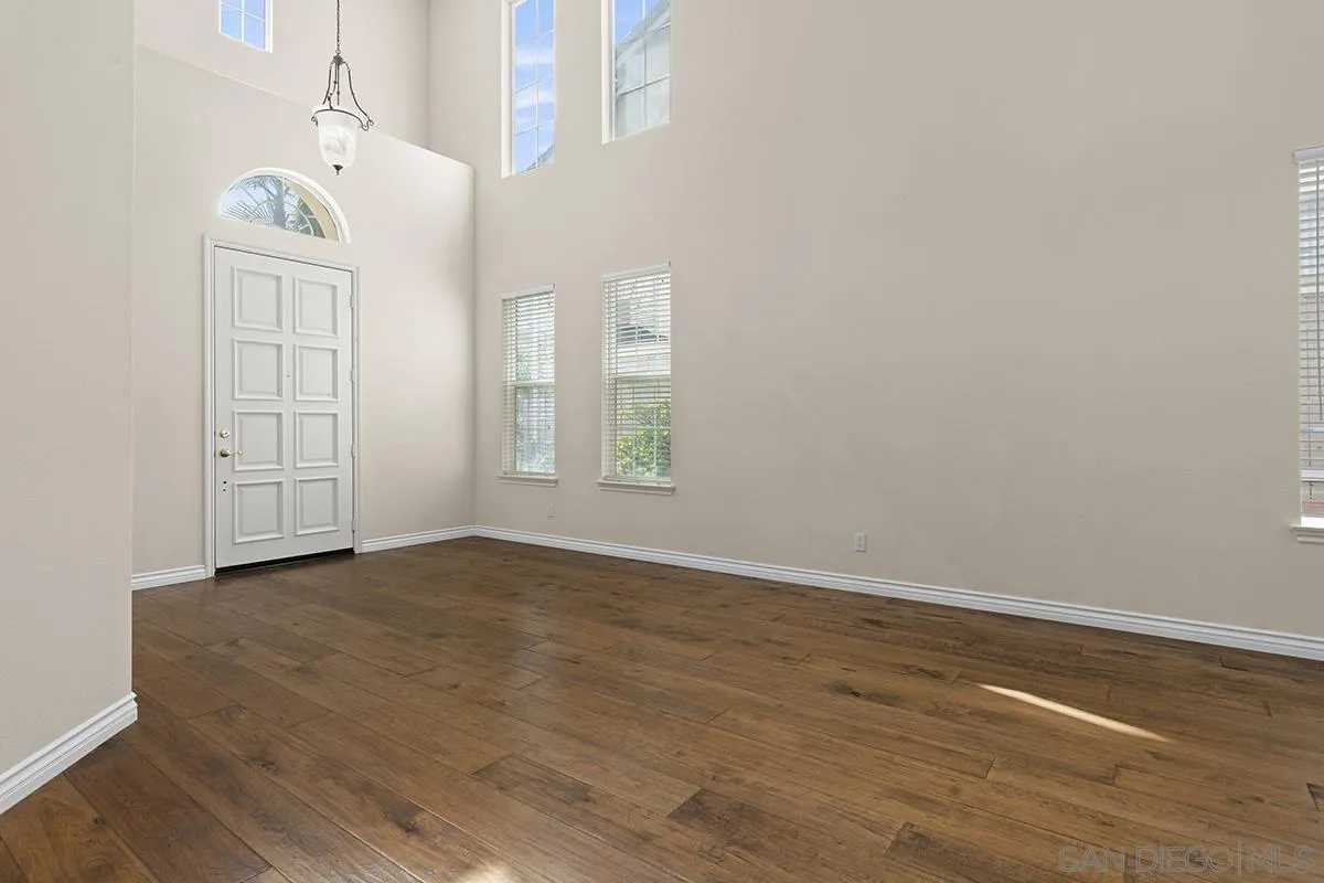 4418 Shorepointe Way