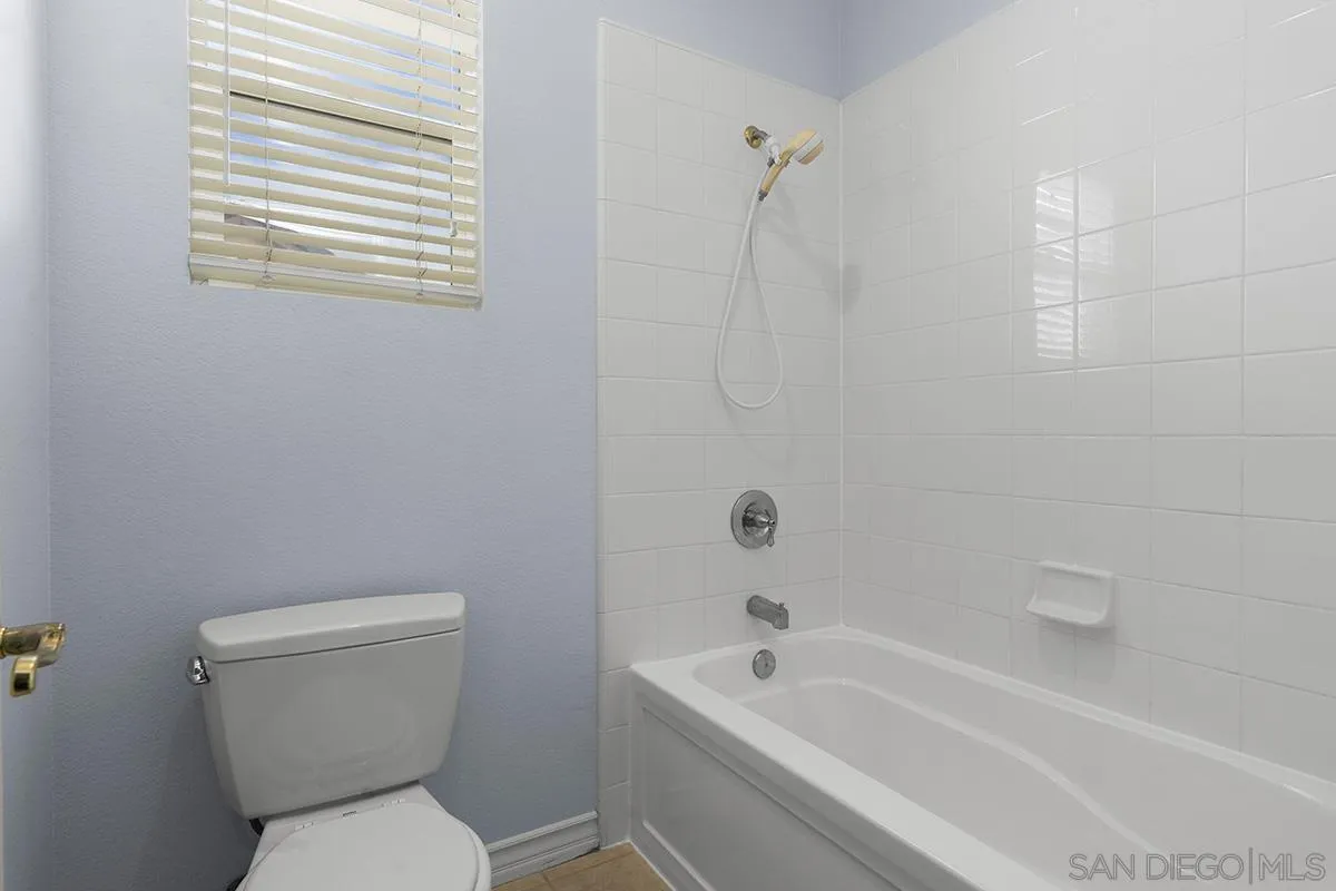 4418 Shorepointe Way