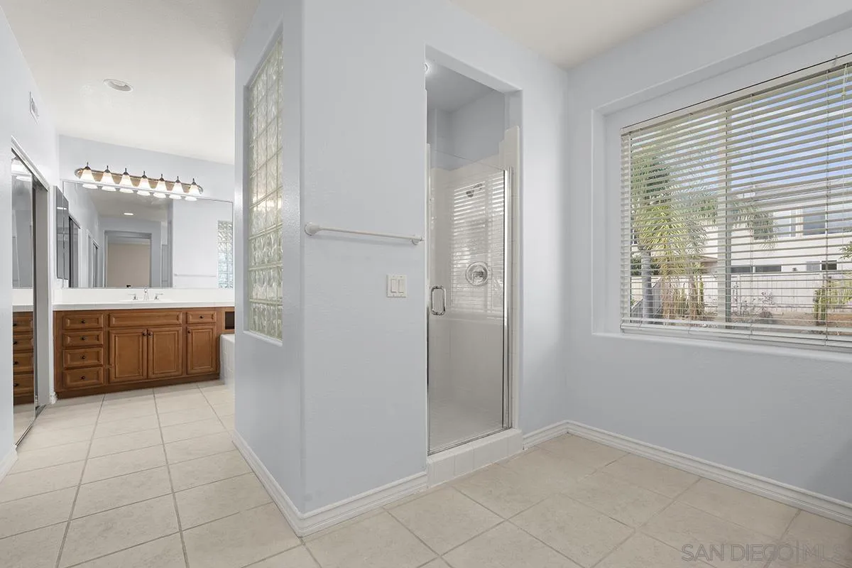 4418 Shorepointe Way