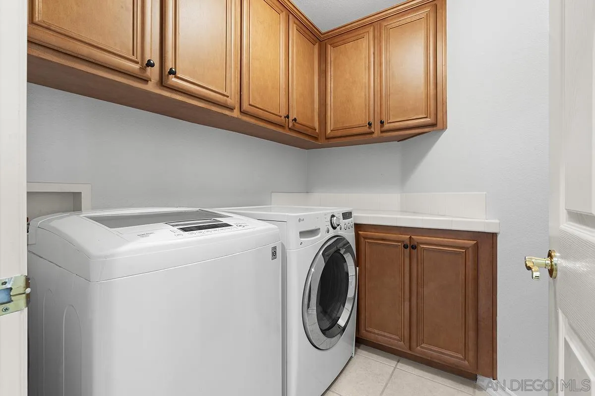 4418 Shorepointe Way