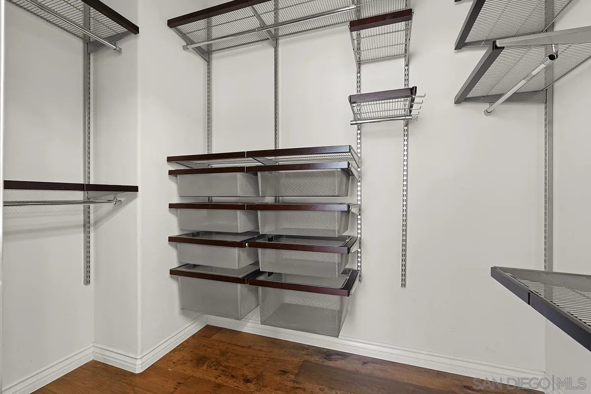 4418 Shorepointe Way