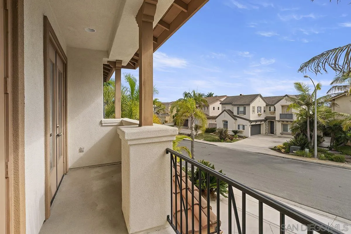 4418 Shorepointe Way