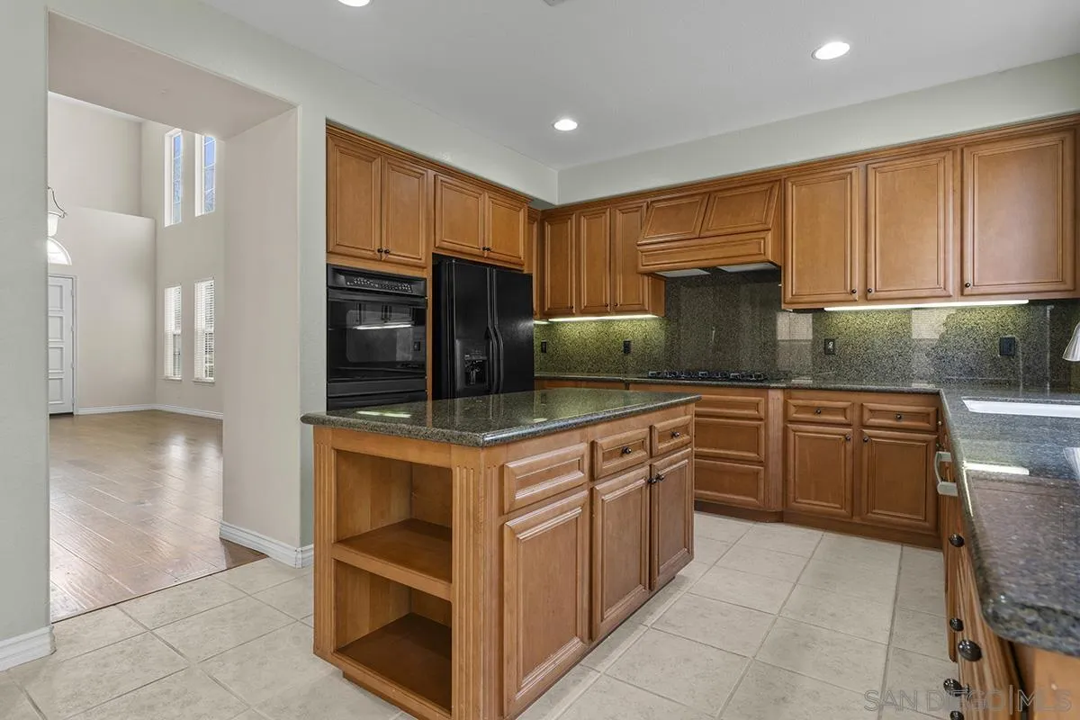 4418 Shorepointe Way