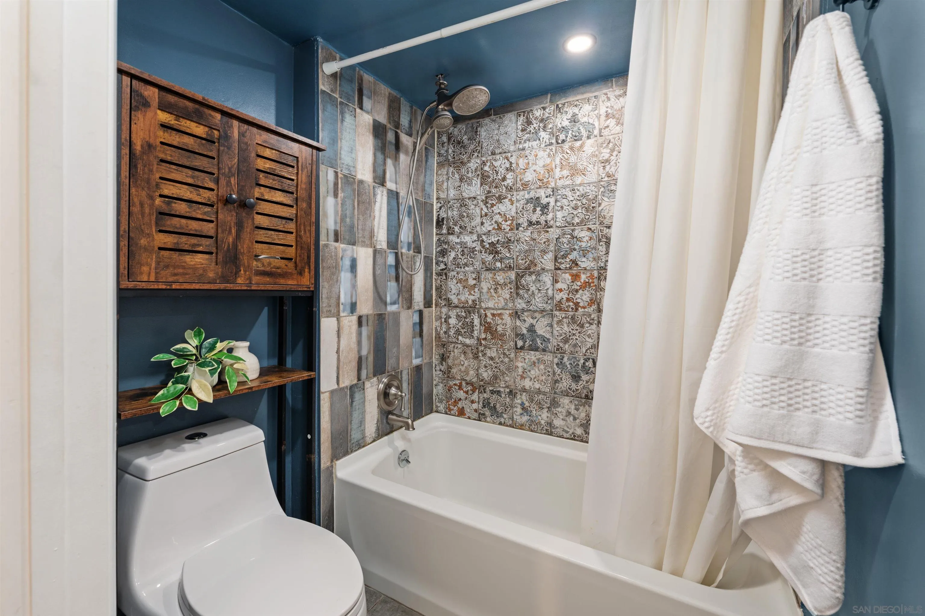 2920 Briarwood Rd Unit F12