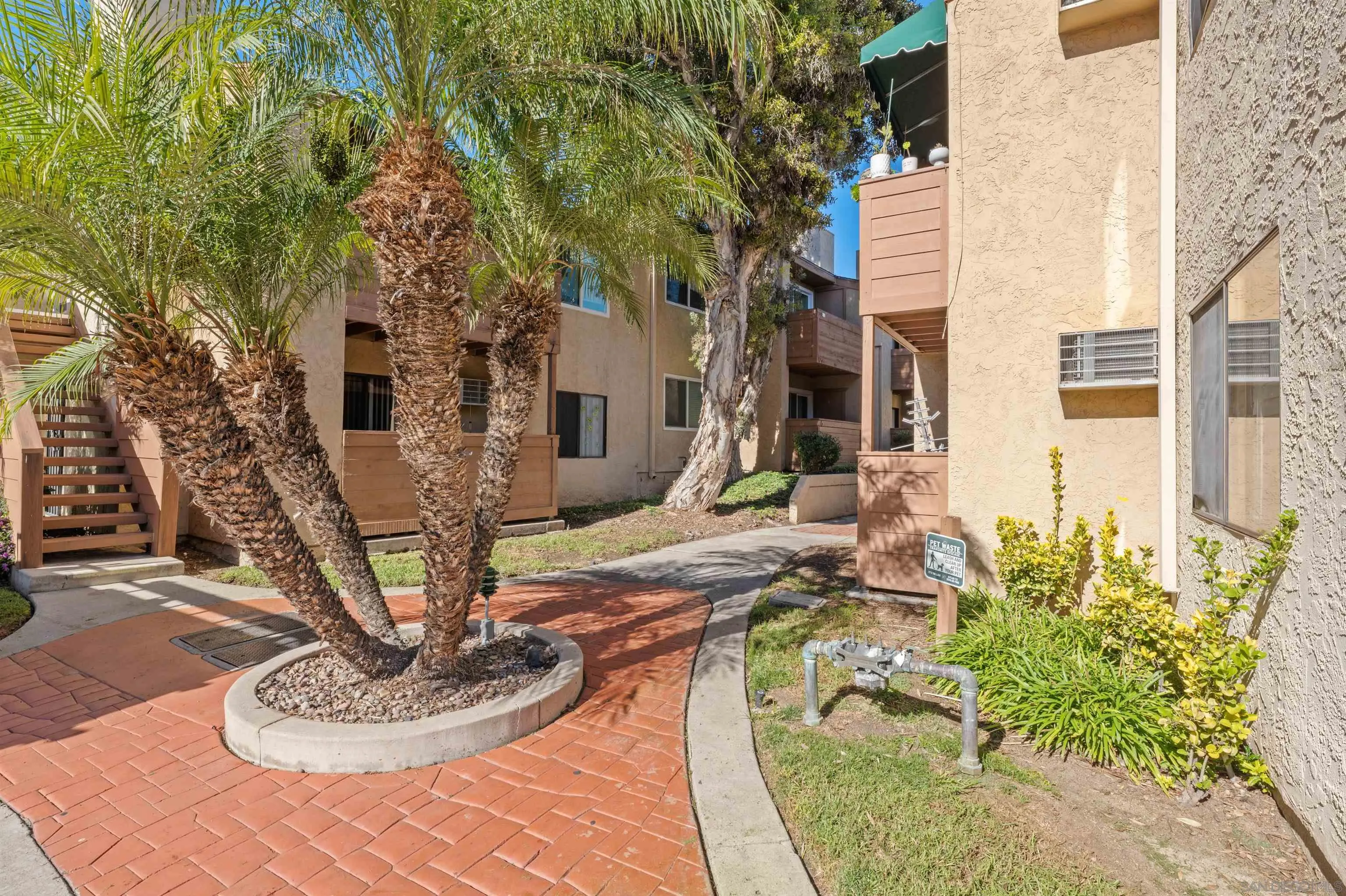 2920 Briarwood Rd Unit F12