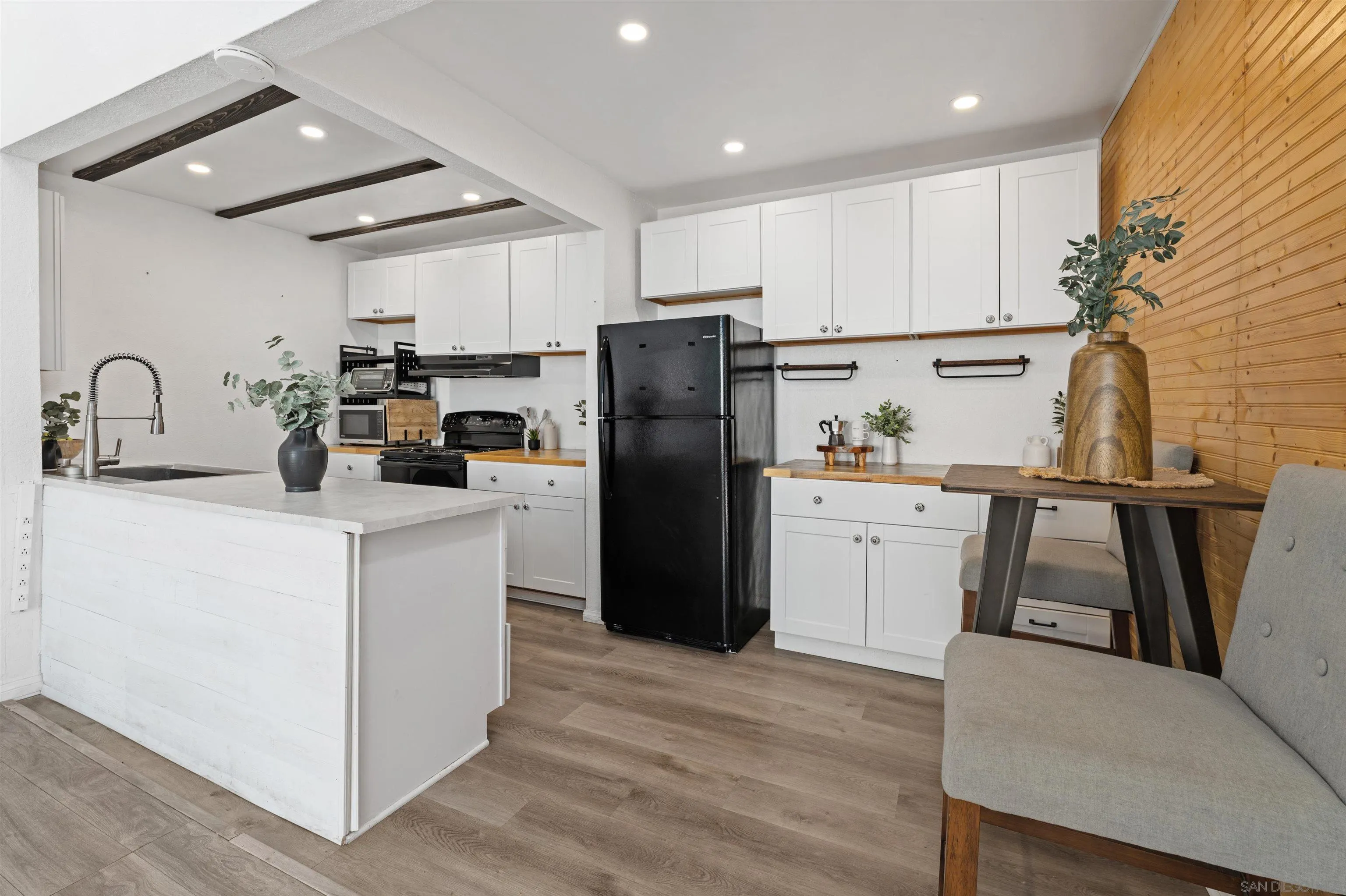 2920 Briarwood Rd Unit F12