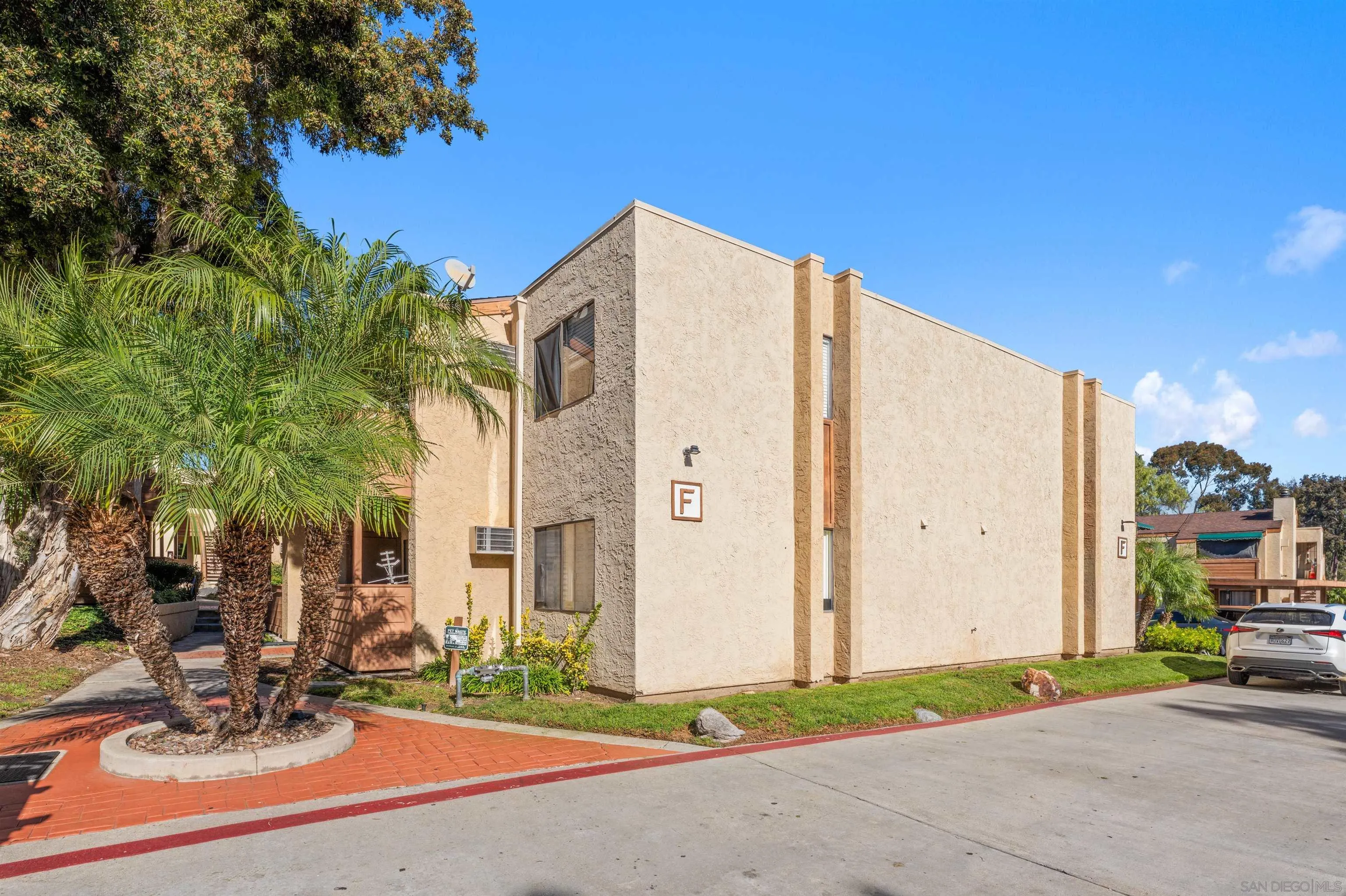 2920 Briarwood Rd Unit F12