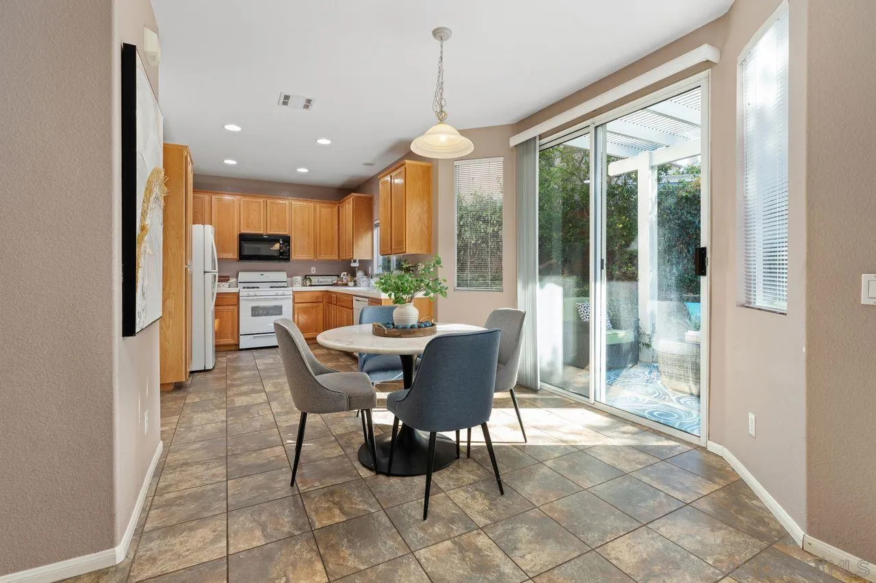 2975 River Shadow Ct