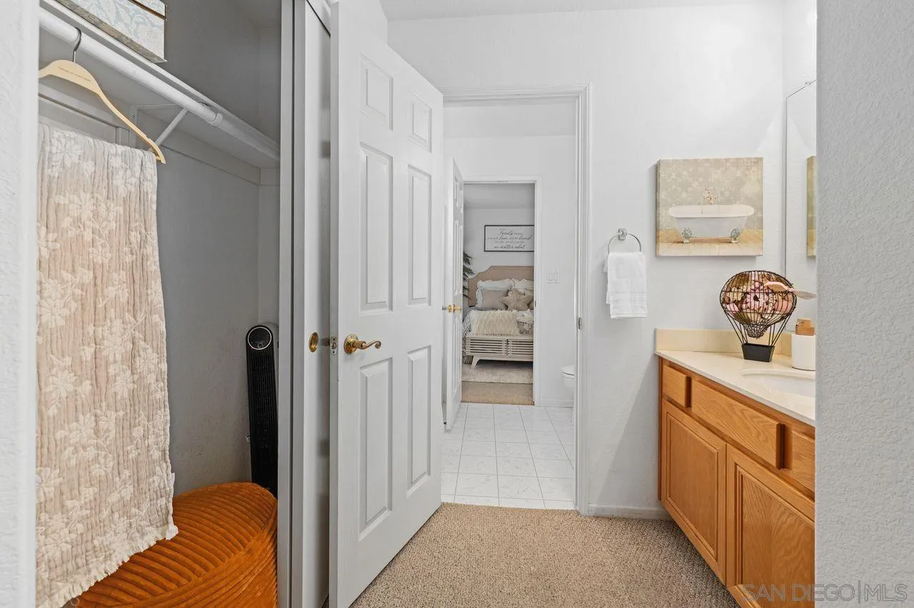 2975 River Shadow Ct