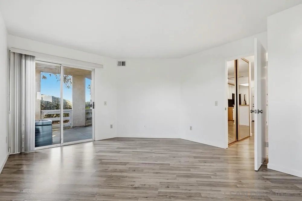 7163 Camino Degrazia Unit 112