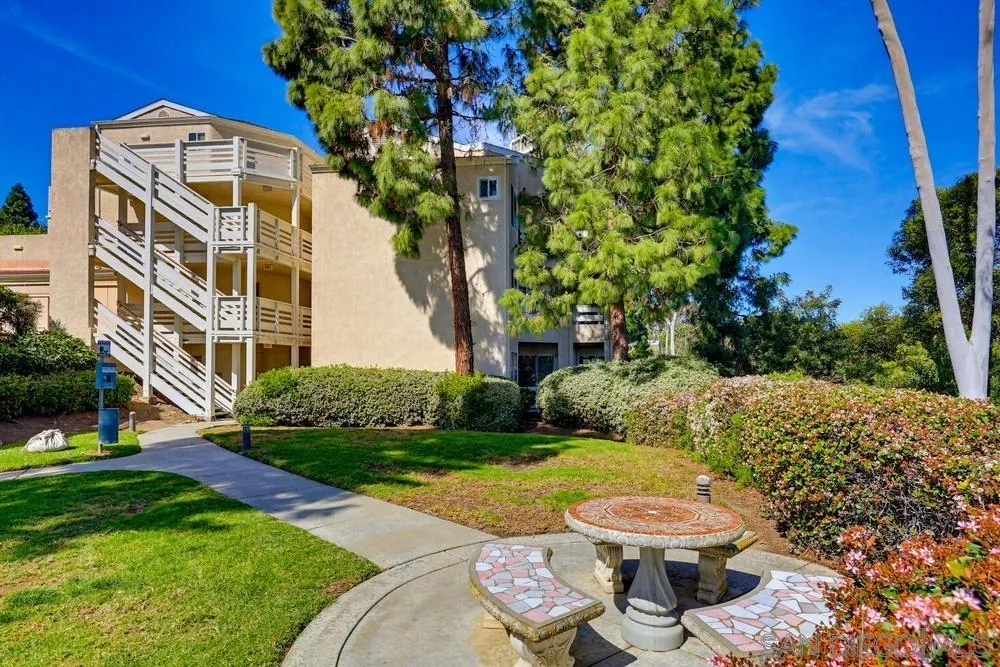 7163 Camino Degrazia Unit 112