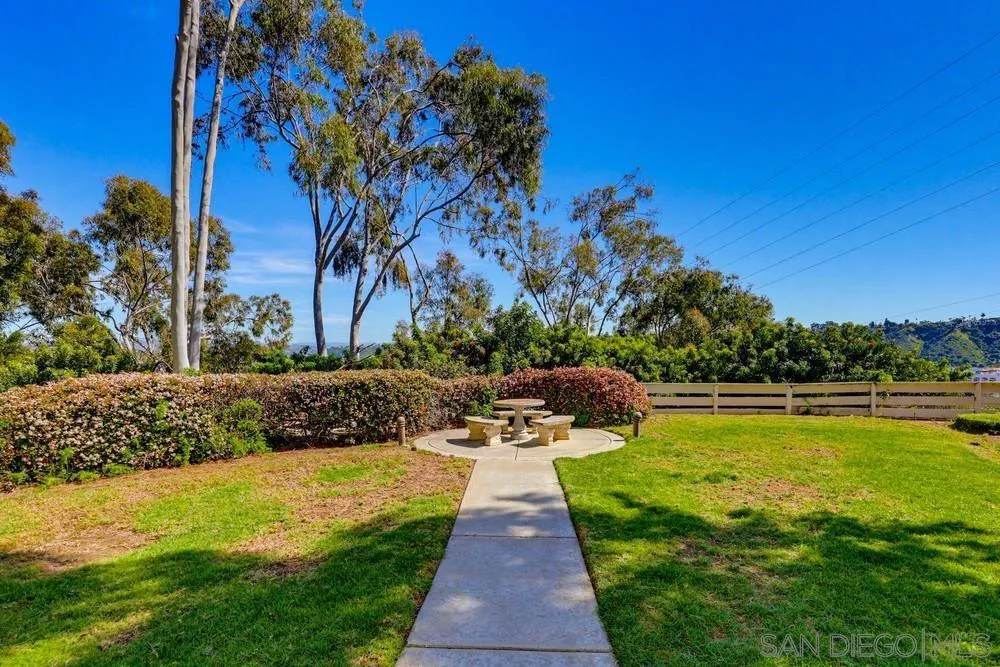 7163 Camino Degrazia Unit 112