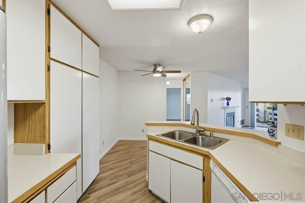 7163 Camino Degrazia Unit 112