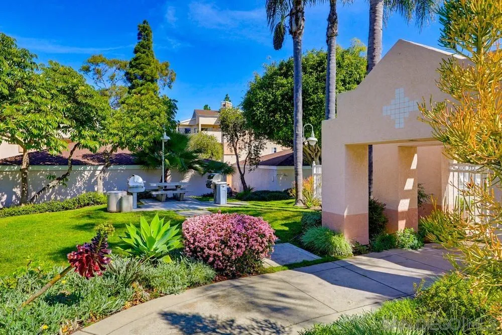 7163 Camino Degrazia Unit 112