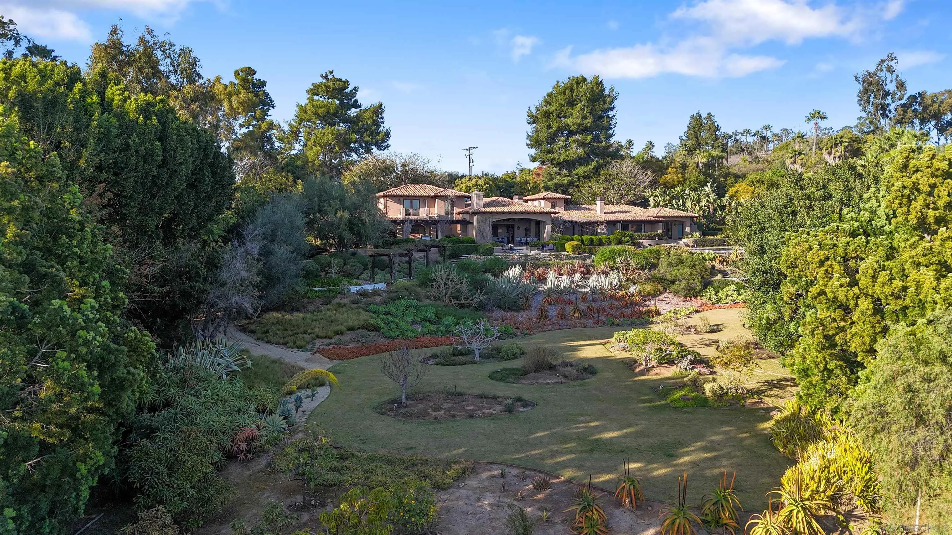 6871 Las Colinas