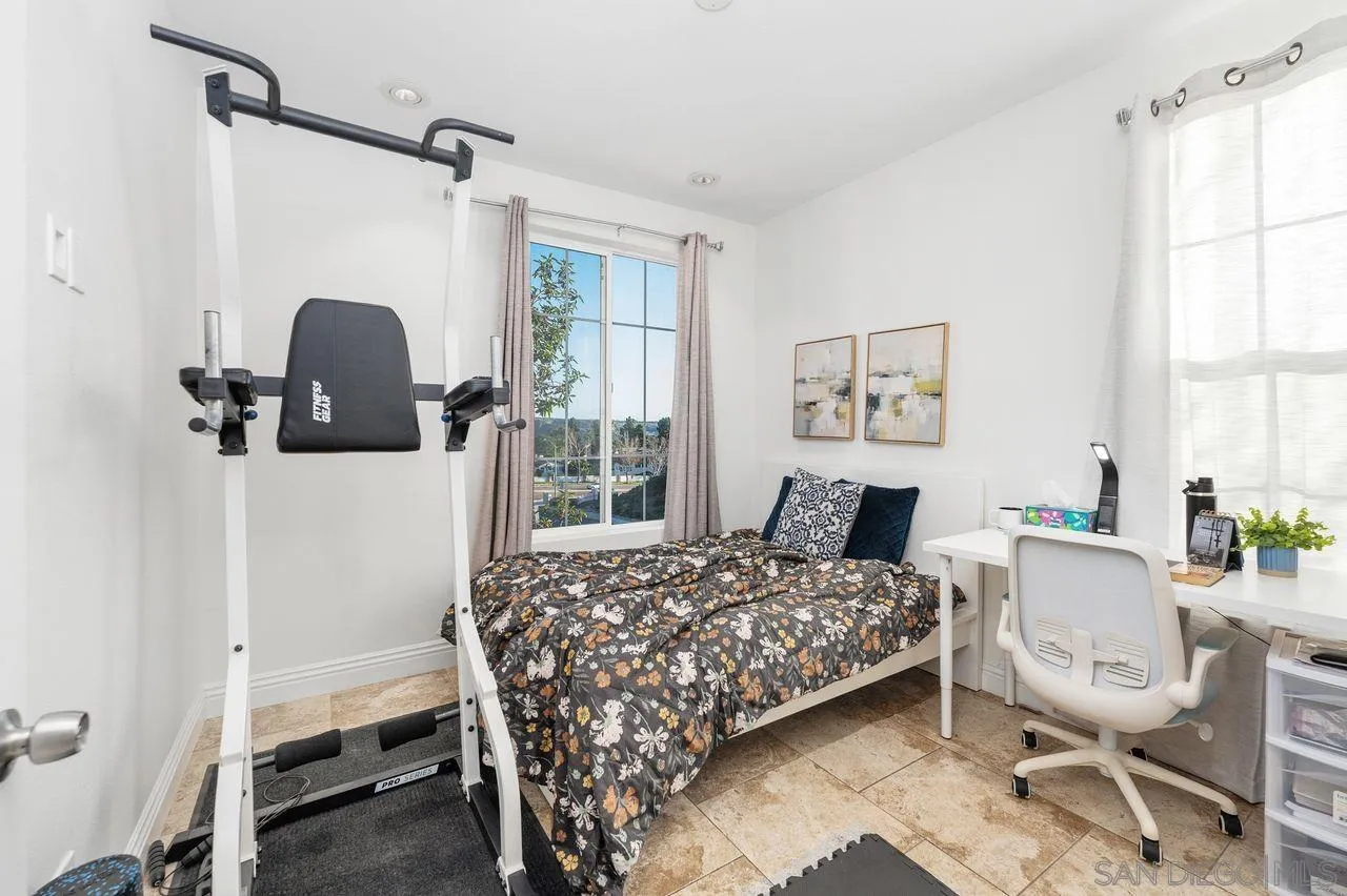 12366 Carmel Country Rd Unit 207