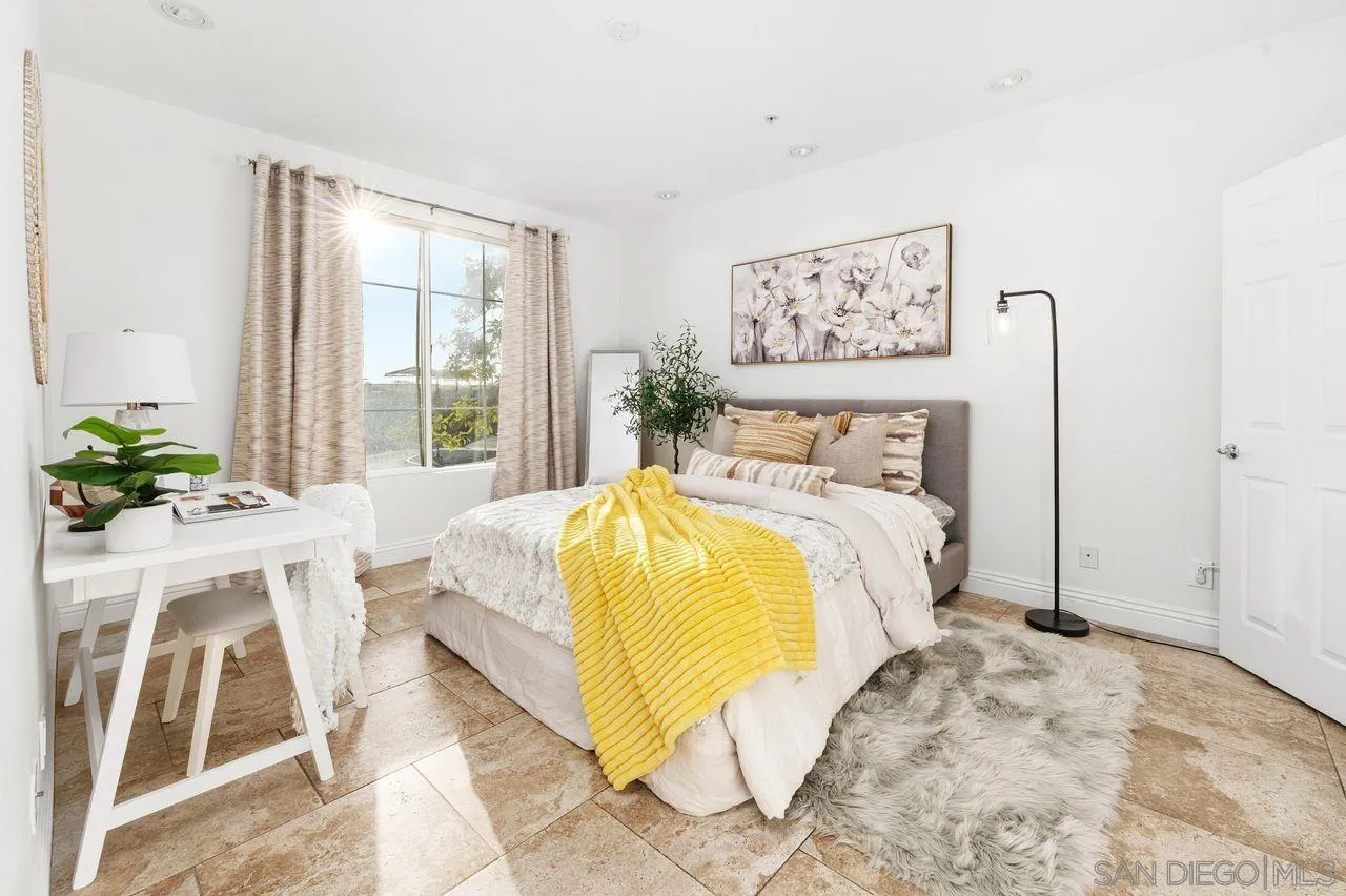 12366 Carmel Country Rd Unit 207