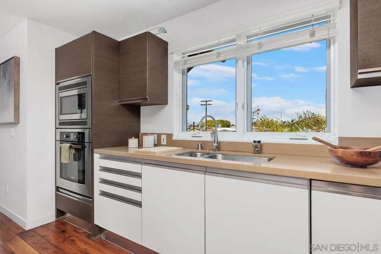 90 N Coast Highway 101 Ste 314