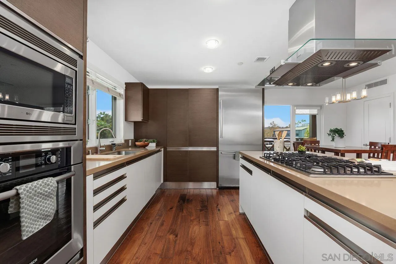 90 N Coast Highway 101 Ste 314