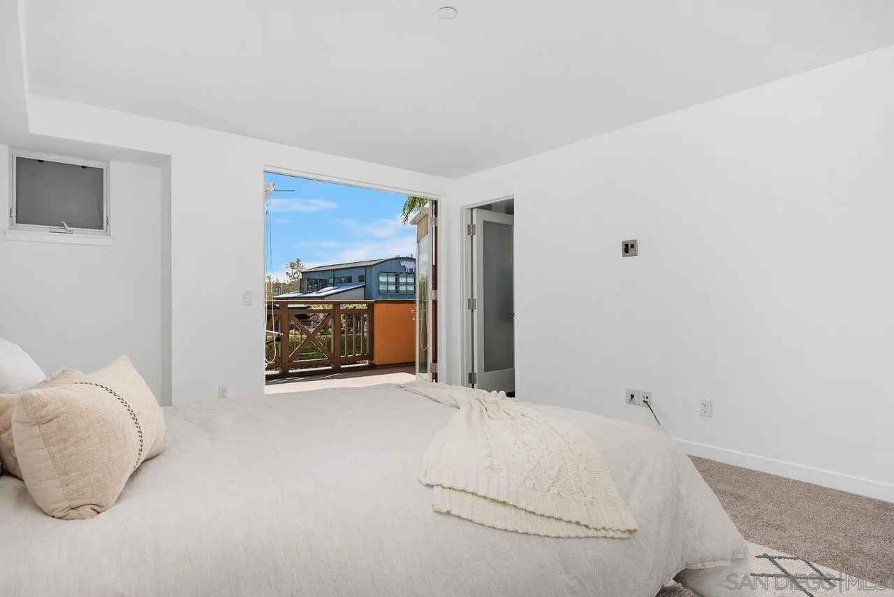 90 N Coast Highway 101 Ste 314