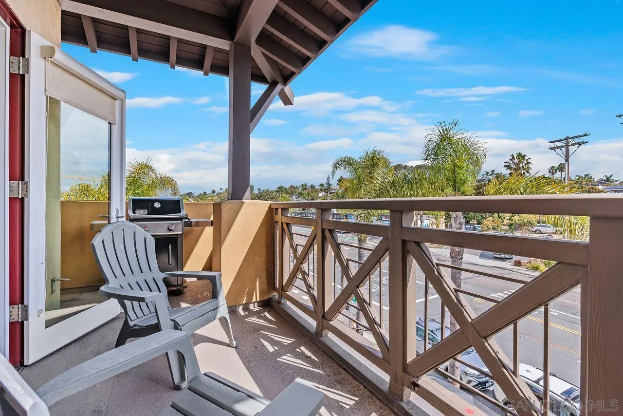 90 N Coast Highway 101 Ste 314