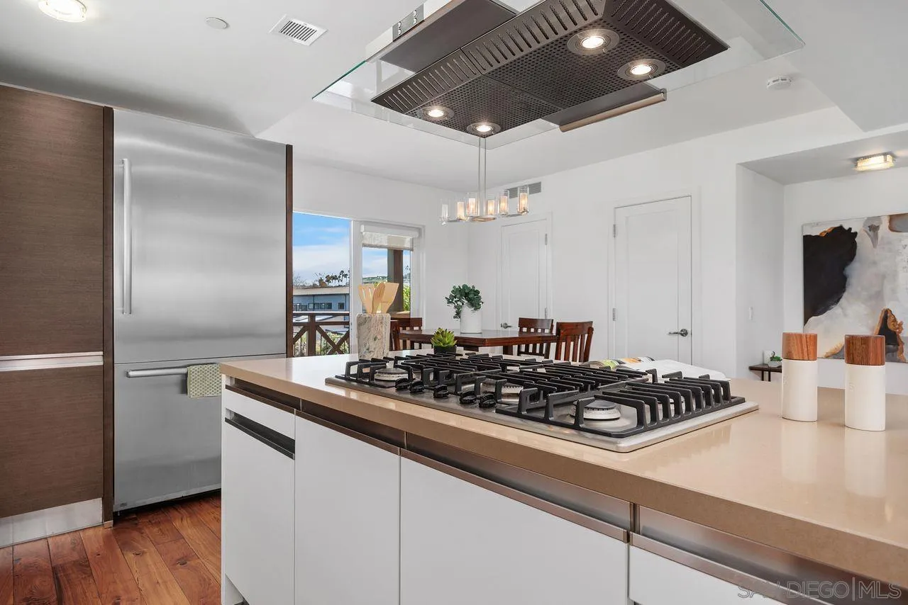 90 N Coast Highway 101 Ste 314