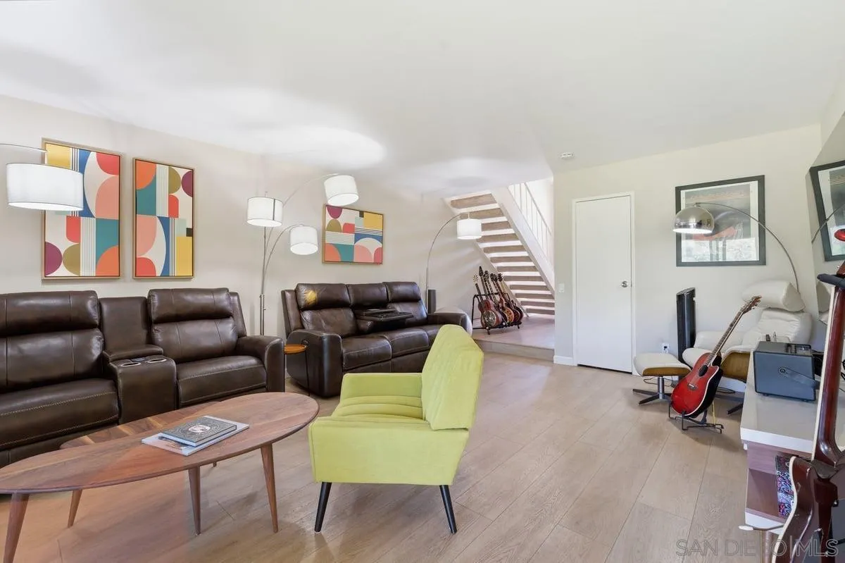 14670 Caminito Orense Este