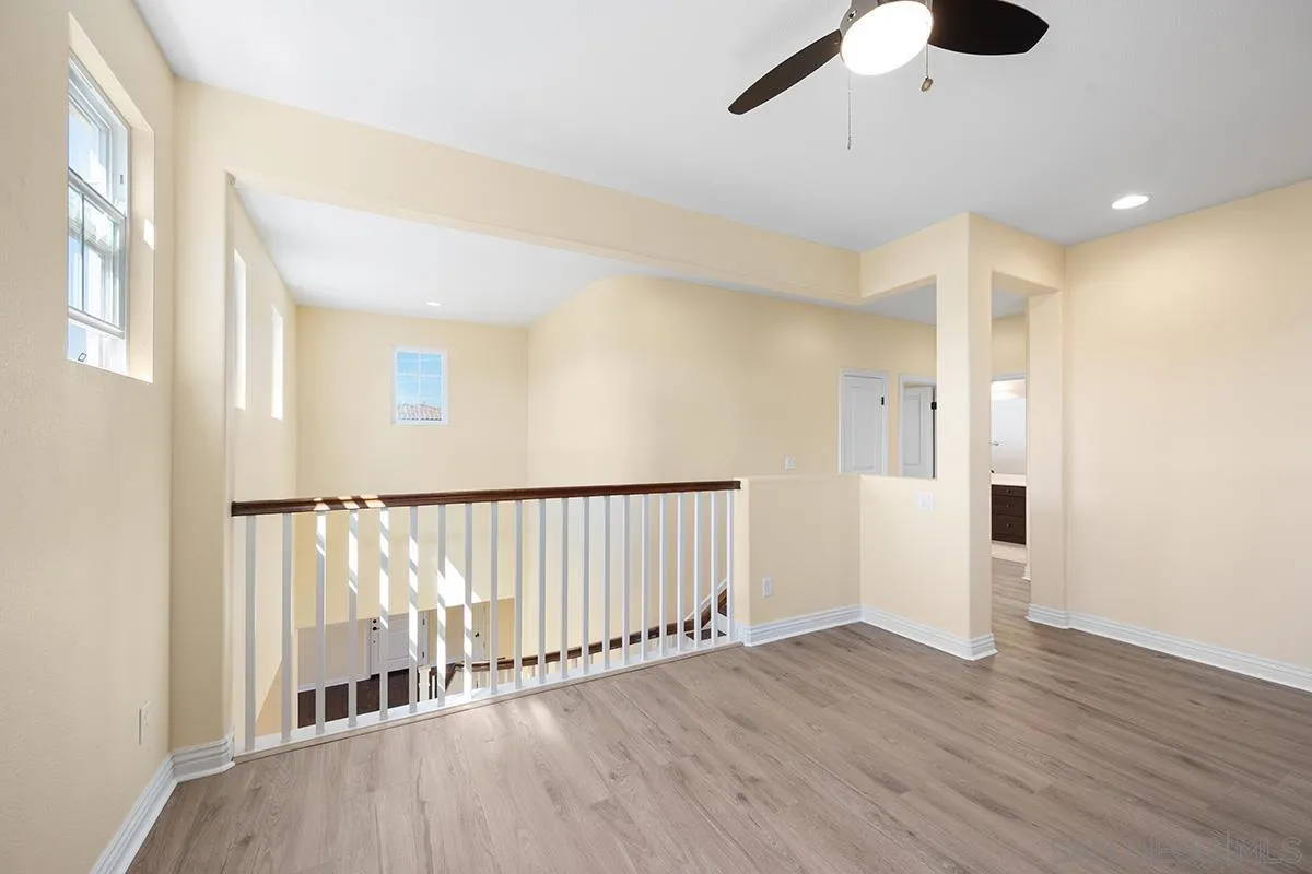 6275 Silver Bush Creek St