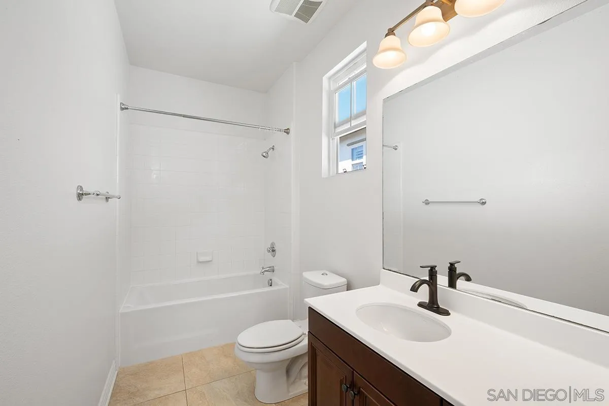 6275 Silver Bush Creek St