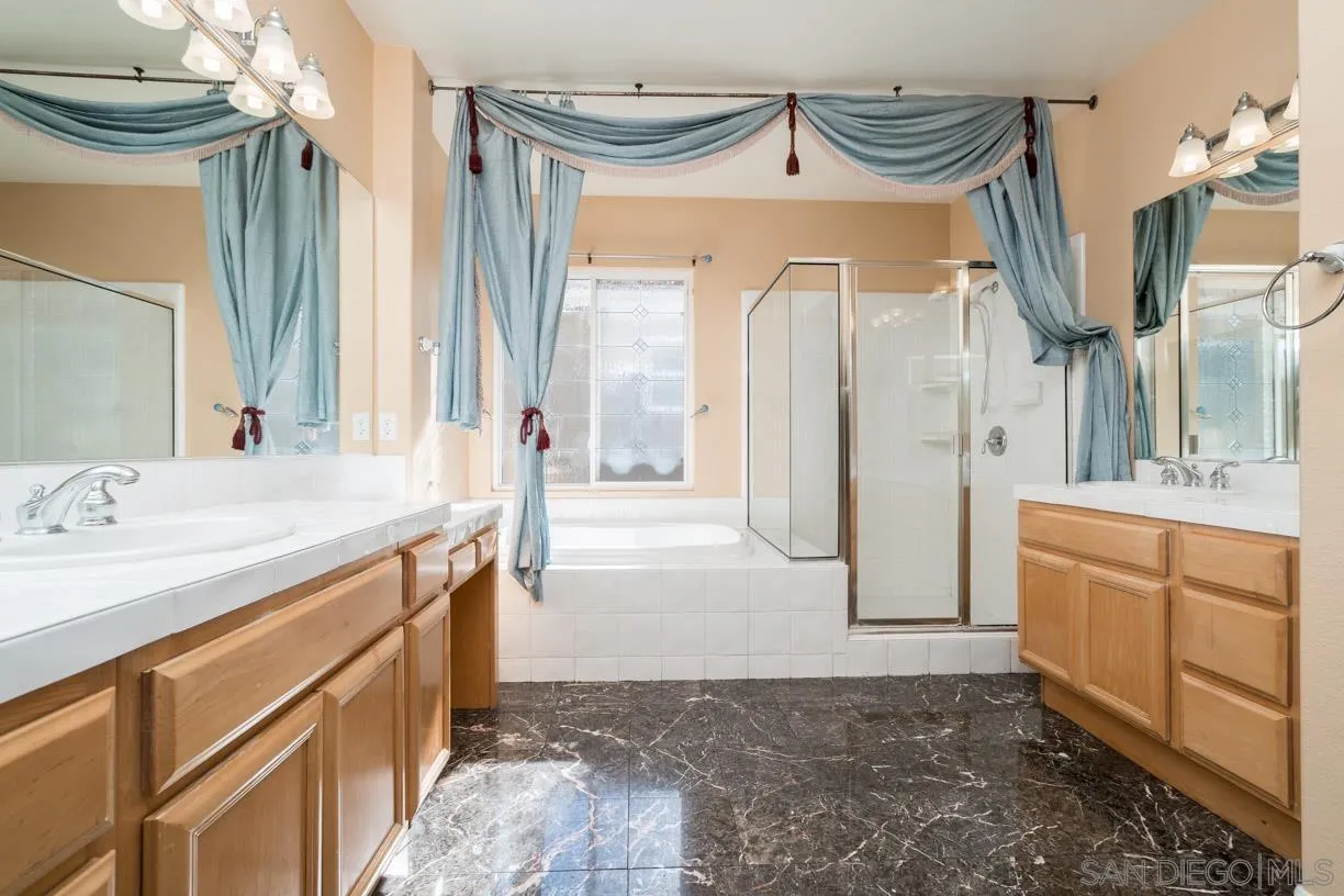 3964 Corte Mar De Hierba