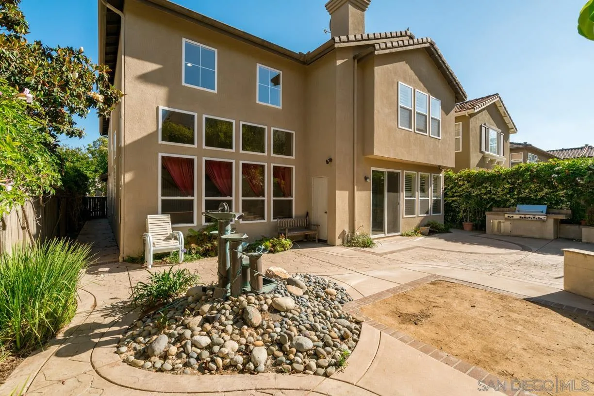 3964 Corte Mar De Hierba