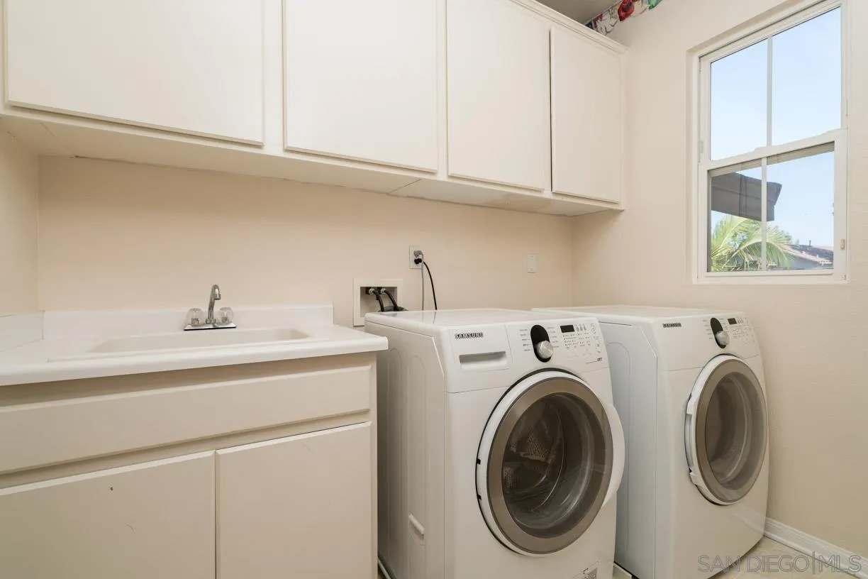 3964 Corte Mar De Hierba