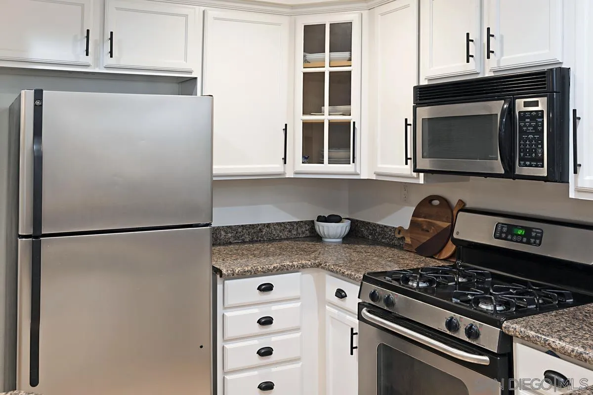 12588 Carmel Creek Rd Unit 33