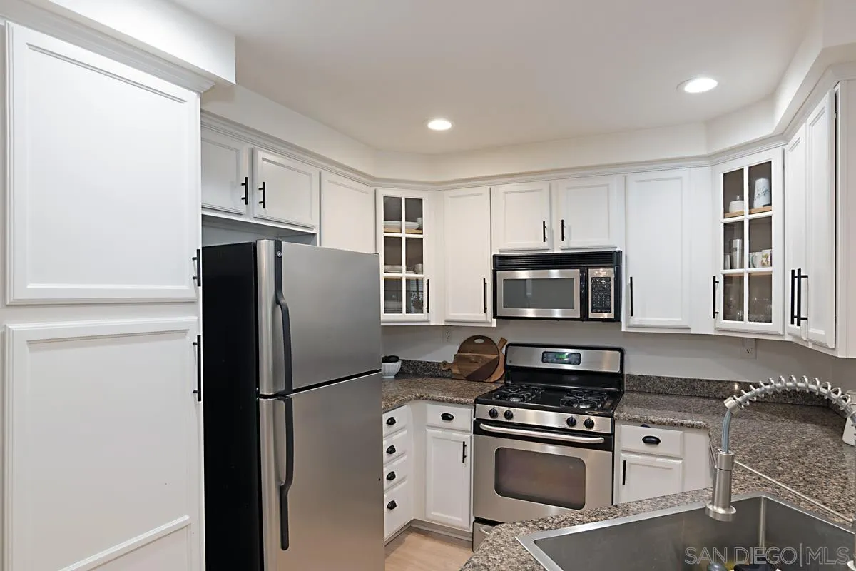 12588 Carmel Creek Rd Unit 33