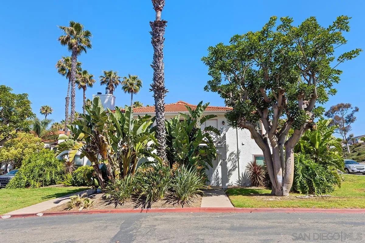 13262 Salmon River Rd